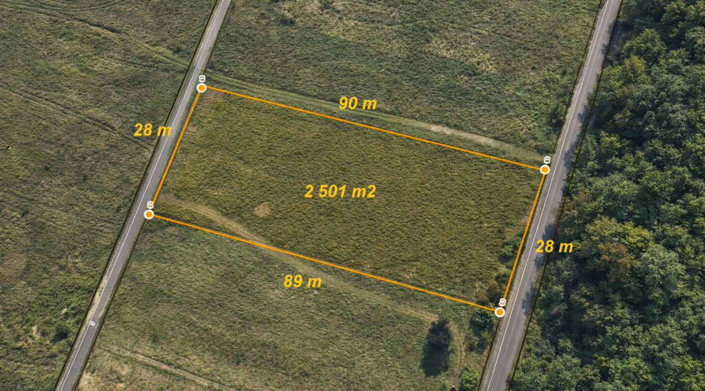 ID-3477  Rozľahlý pozemok v obci Zemplínske Hámre – 2 501 m²