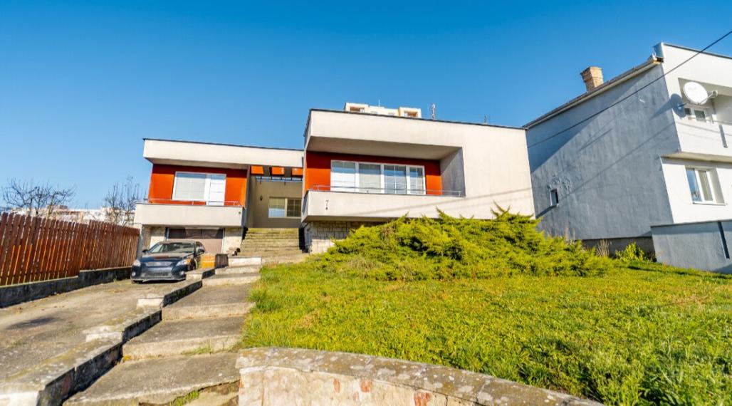 Moderný rodinný dom vo Veľkých Kapušanoch