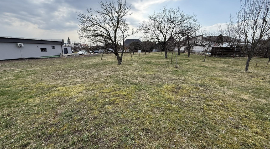 ID-3664 POZEMKY na výstavbu – SEČOVCE