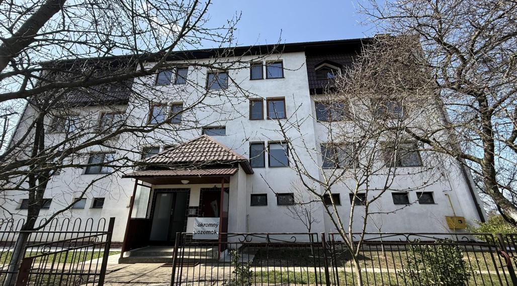 ID-3699 SKVELÁ NOVINKA – Príjemný 2-izbový byt SLAVKOVCE