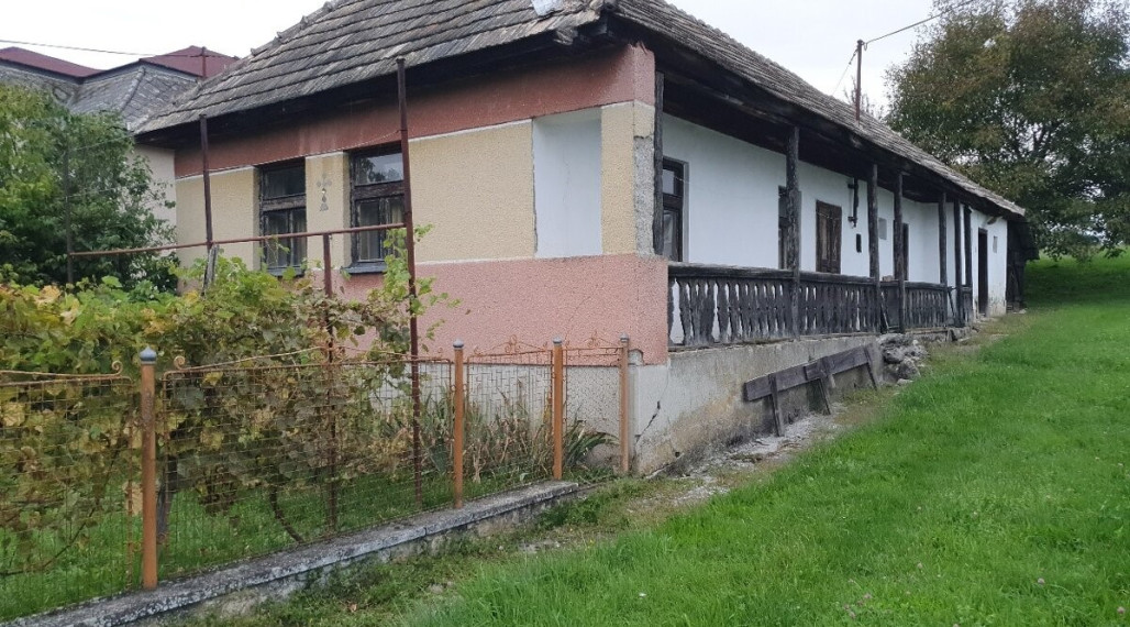 ID-3737 NA PREDAJ – rodinný dom Veľaty