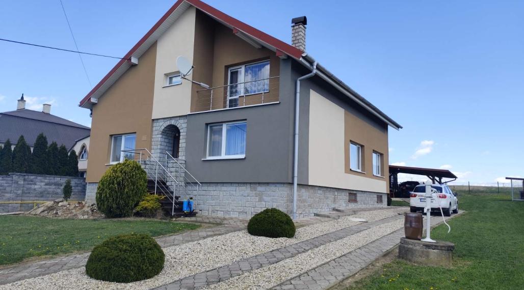 ID-3805 LEN U NÁS – Priestranný rodinný dom s krásnym pozemkom TRHOVIŠTE