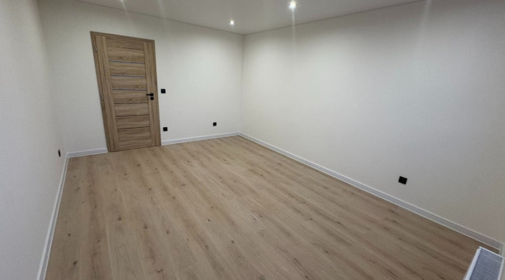 ID-3823 Zrekonštruovaný 2-izbový byt MICHALOVCE - Juh