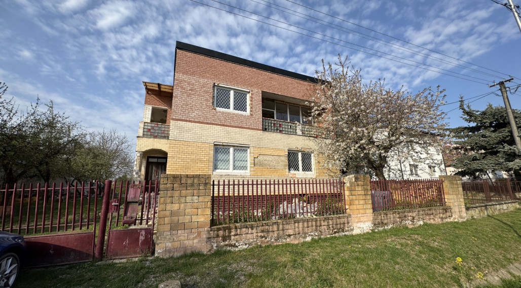 ID-3838 NA PREDAJ - Rodinný dom v obci LAŠKOVCE