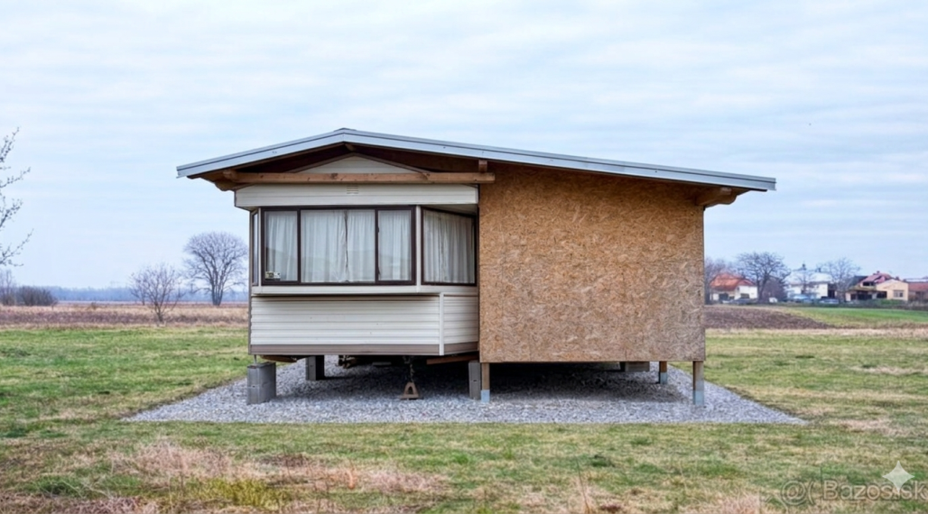 ID-3864 NA PREDAJ POZEMOK s mobilným DOMOM MALČICE