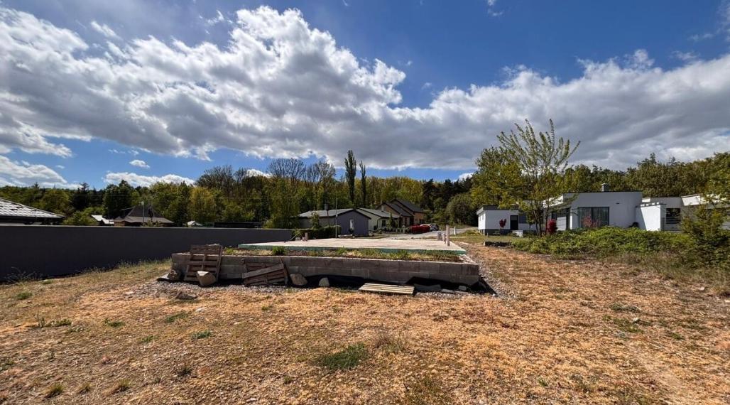 ID-3921 NA PREDAJ POZEMOK na výstavbu – Biela Hora