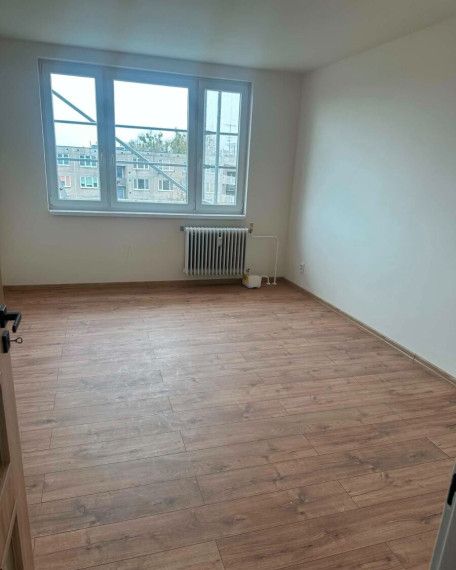 ID-4037 Zrekonštruovaný 3-izbový byt ČIERNA NAD TISOU