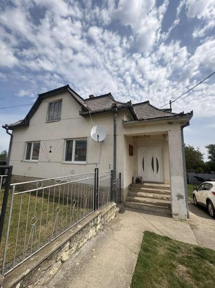 ID-4063 NA PREDAJ Rodinný dom - HRČEĽ
