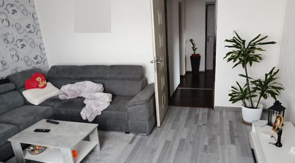 ID-4164 NA PREDAJ 2-izbový byt v Bardejove – sídl. Družba