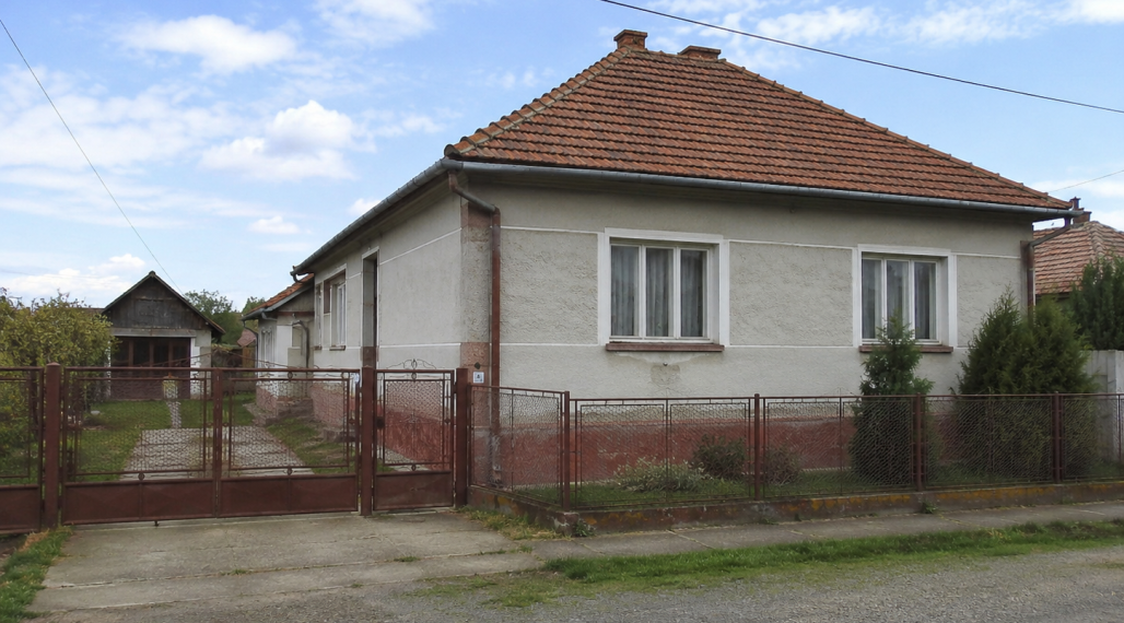 ID-4177 NA PREDAJ Zachovalý rodinný dom v Zemplínskom Klečenove