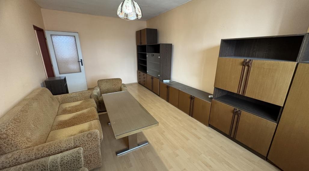 ID-3810 NA PREDAJ - 2-izbový byt BRACOVCE