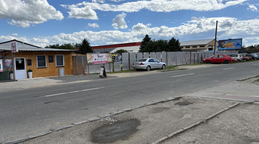 ID-4276 NA PREDAJ komerčný areál s autoservisom a pizzeriou VEĽKÉ KAPUŠANY