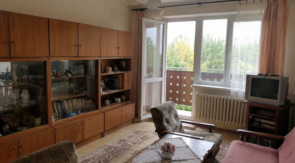 ID-4360 Na predaj priestranný 3-izbový byt s loggiou v Strážskom