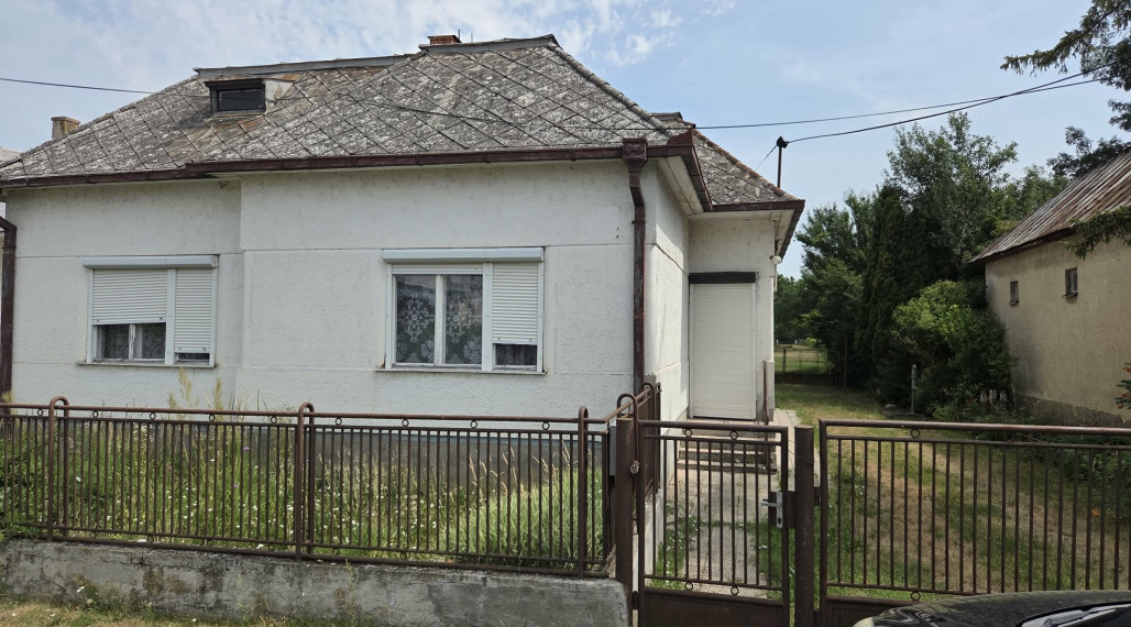 ID-3026 NA PREDAJ Rodinný dom v obci BUDKOVCE
