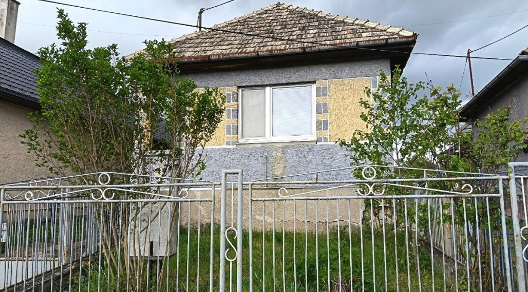 ID-4470 NA PREDAJ – Rodinný dom – VEĽKÉ OZOROVCE