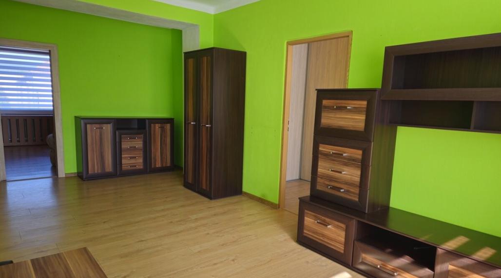 ID-4638 NA PREDAJ 3,5-izbový byt v Medzilaborciach