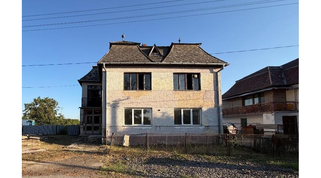 ID-4651 NA PREDAJ Priestranný dom na predaj - ČIERNA