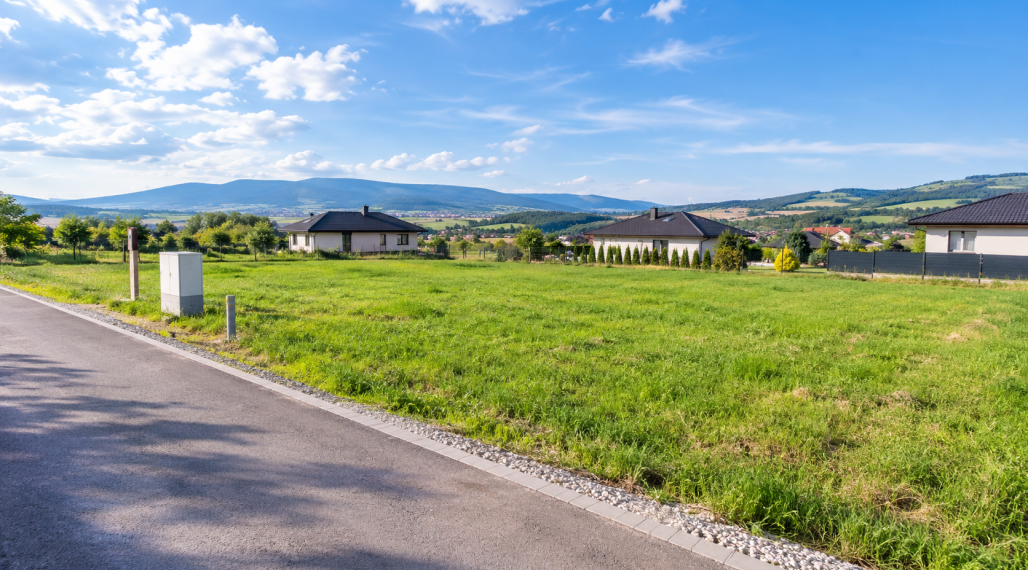 ID-4703 NA PREDAJ POZEMOK na výstavbu domu pri meste PREŠOV