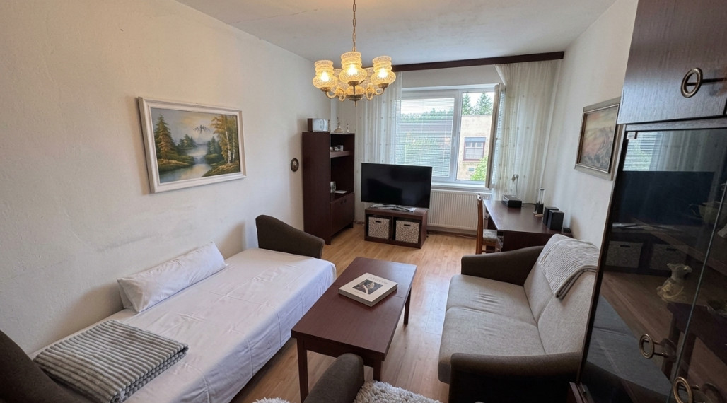 ID-4727 NA PREDAJ 2-izbový byt s garážou - Michalovce pod Hrádkom