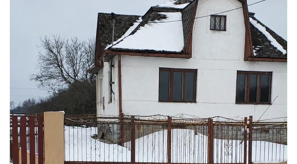 ID-4730 NA PREDAJ Rodinný dom s rozľahlým pozemkom PARCHOVANY