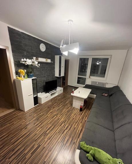 ID-4733 3-IZBOVÝ BYT 76 m² S LOGGIOU – SÍDLISKO LÚČNA, VT