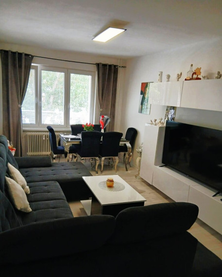 ID-4556 4-izbový byt po kompletnej rekonštrukcii VEĽKÉ KAPUŠANY