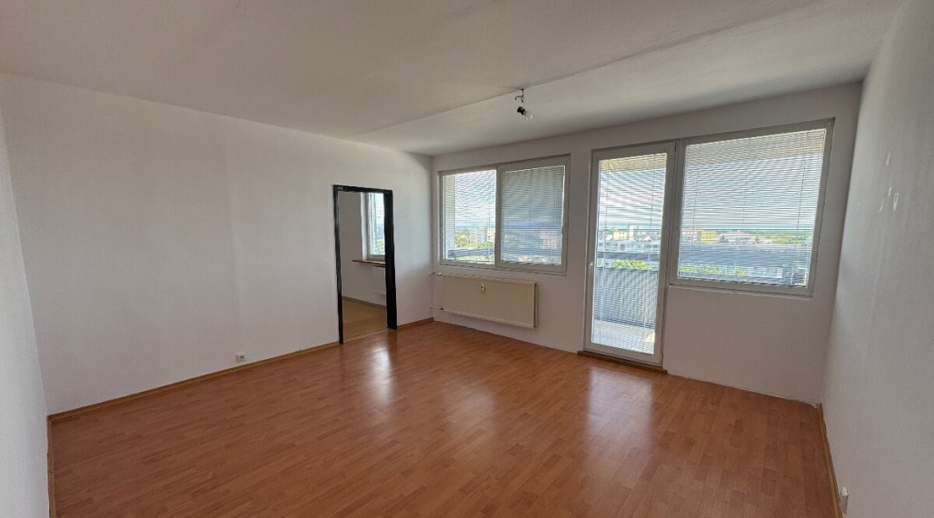 ID-4071 Priestranný 3-izbový byt – Trebišov, Berehovská ul.