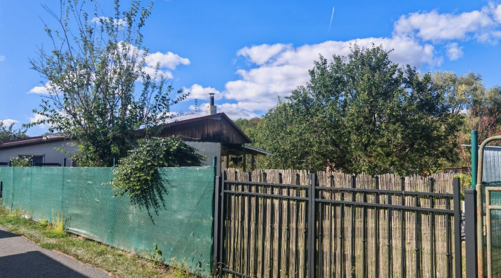 ID-4771 ZÁHRADNÝ POZEMOK 610 m² S MUROVANOU CHATKOU - Veľký Šariš