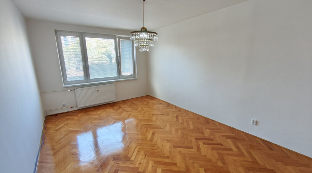 ID-4817 NA PREDAJ 3-izbový byt s balkónom - VEĽKÉ KAPUŠANY