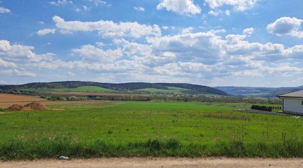 ID-4885 Rozľahlý pozemok (17 069 m2) na výstavbu domov - SVINIA