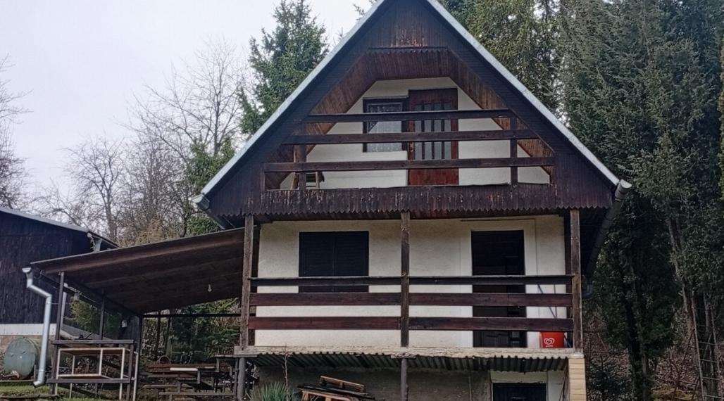 ID-4895 NA PREDAJ Rekreačná chata - Veľký Šariš