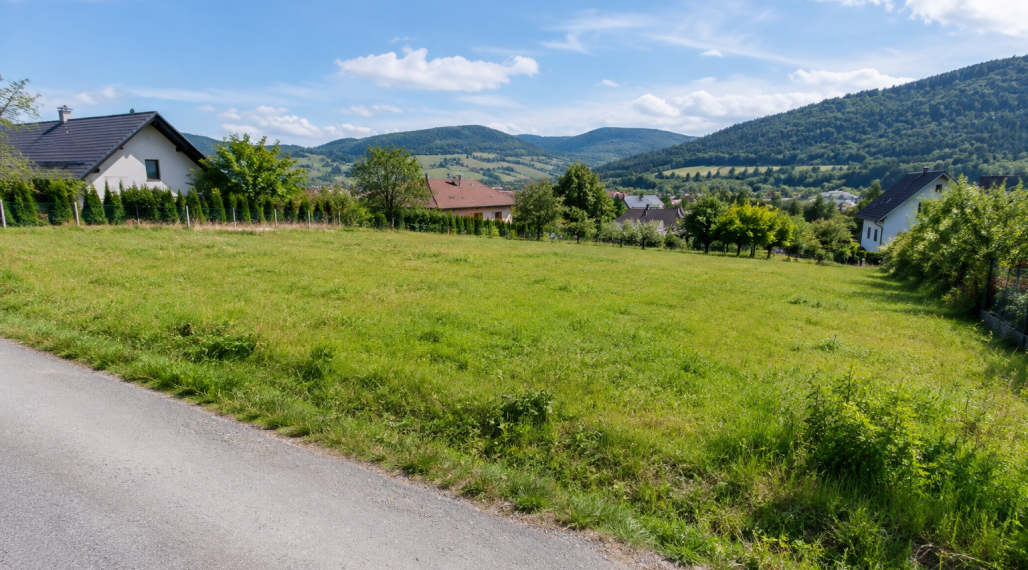 ID-4971 NA PREDAJ Pozemok na výstavbu domu pri HANUŠOVCIACH NAD TOPĽOU