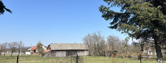 ID-3671 Priestranný stavebný pozemok - HORŇA