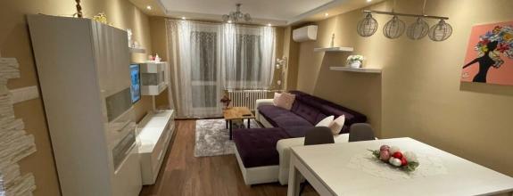 ID-3943 NA PREDAJ – Plne zariadený a rekonštruovaný 3-izbový byt TREBIŠOV