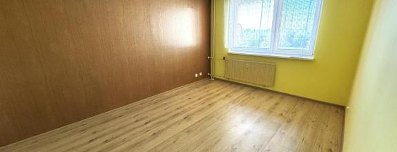 ID-4016 NA PREDAJ 3-izbový byt s balkónom v Humennom