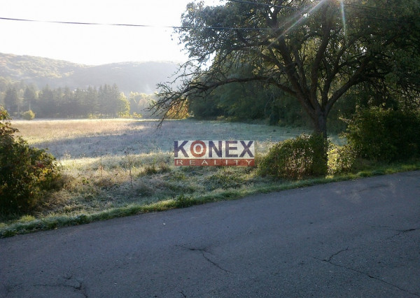 Pozemky v obci Ptičie, 3 km od Humenného.