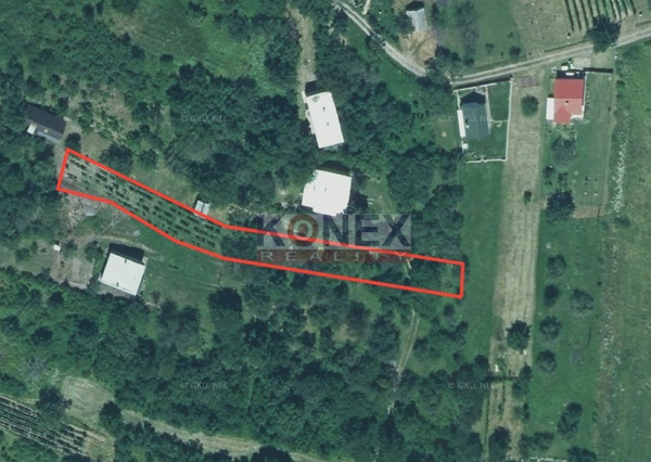 Slnečný pozemok v obci Kaluža