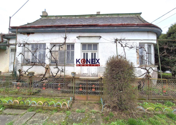 Rodinný dom s krásnym rozľahlým pozemkom – Ruská