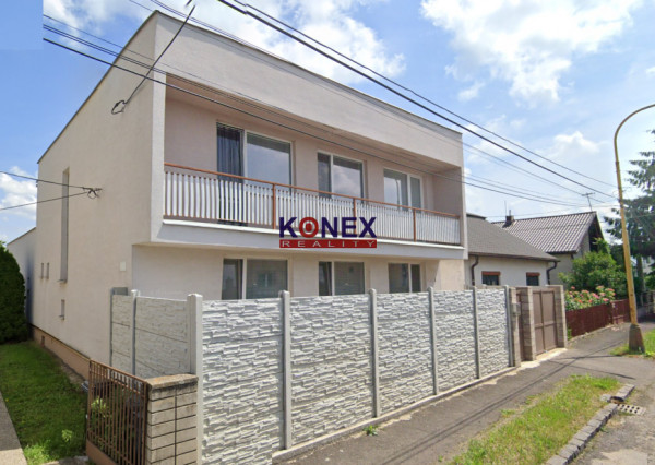 Priestranný rodinný dom v meste TREBIŠOV