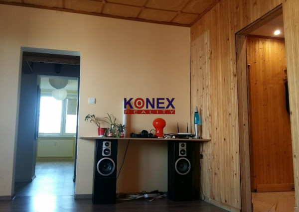 Veľkometrážny 4-izbový byt na ulici BEREHOVSKEJ v Trebišove