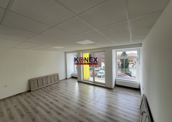 NA PRENÁJOM! Obchodný priestor CENTRUM Vranova n/T (42 m2)