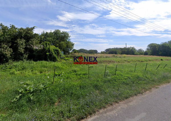NA PREDAJ POZEMOK v obci IŽKOVCE