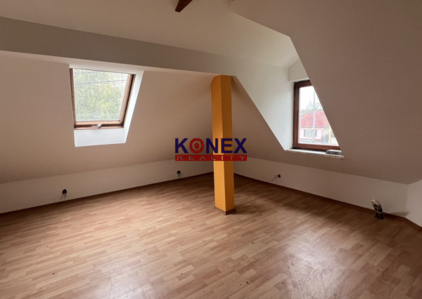 Podnikateľský objekt s pozemkom - Trebišov