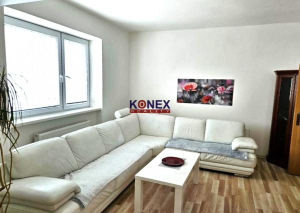 NA PREDAJ: 3-izbový byt v centre Michaloviec – Námestie osloboditeľov