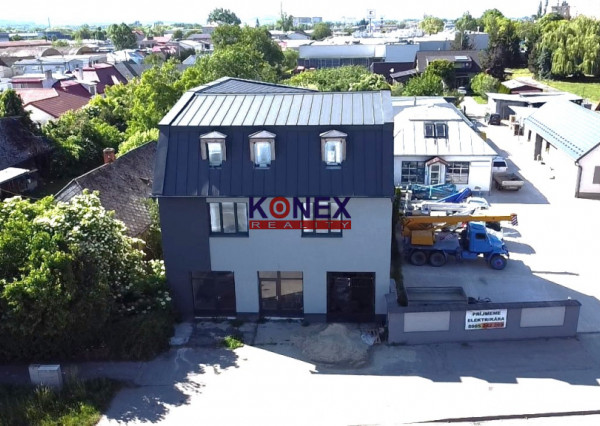 NA PRENÁJOM! Obchodné priestory, Štefánikova ul., Michalovce