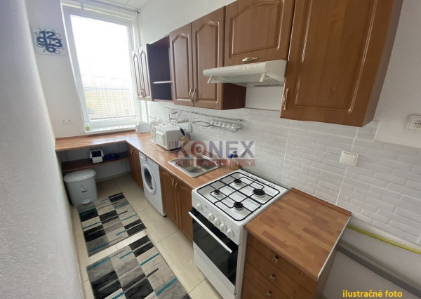 Na predaj – priestranný 4-izbový byt v Sečovciach