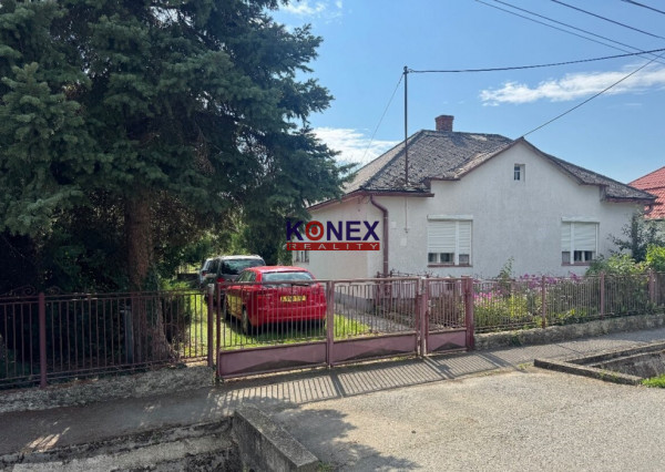 NA PREDAJ! Rodinný dom – štvorec – Krišovská Liesková