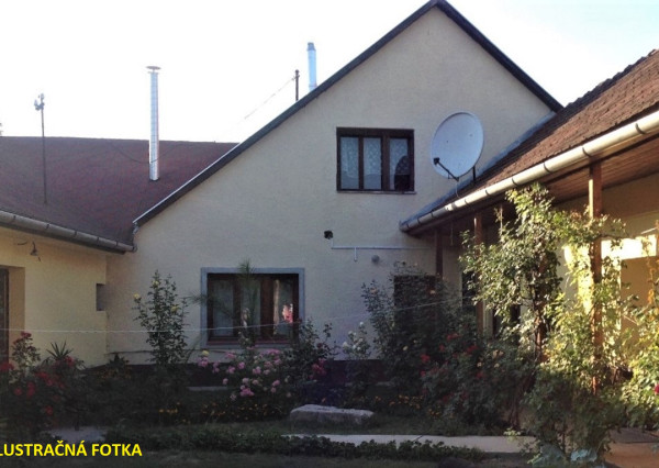 NA PREDAJ Rodinný dom v obci Hraň