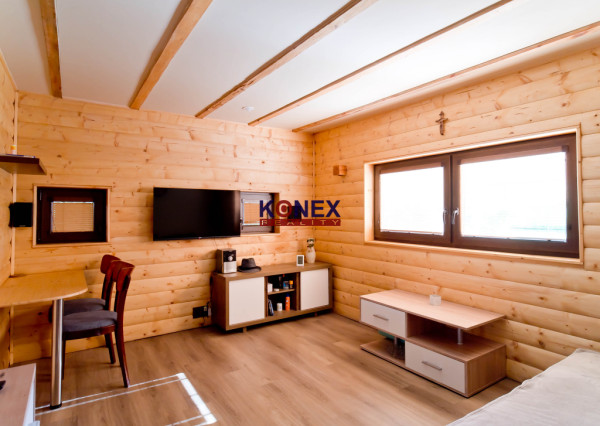 ID-3335 REKREAČNÁ CHATA na VINNOM JAZERE na predaj