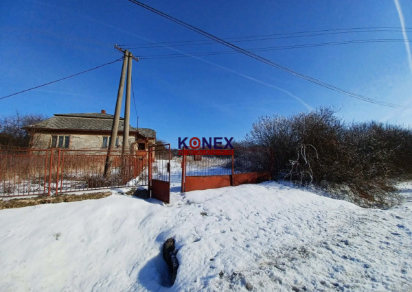 ID-3377 NA PREDAJ – Rodinný dom s krásnym pozemkom LUHYŇA